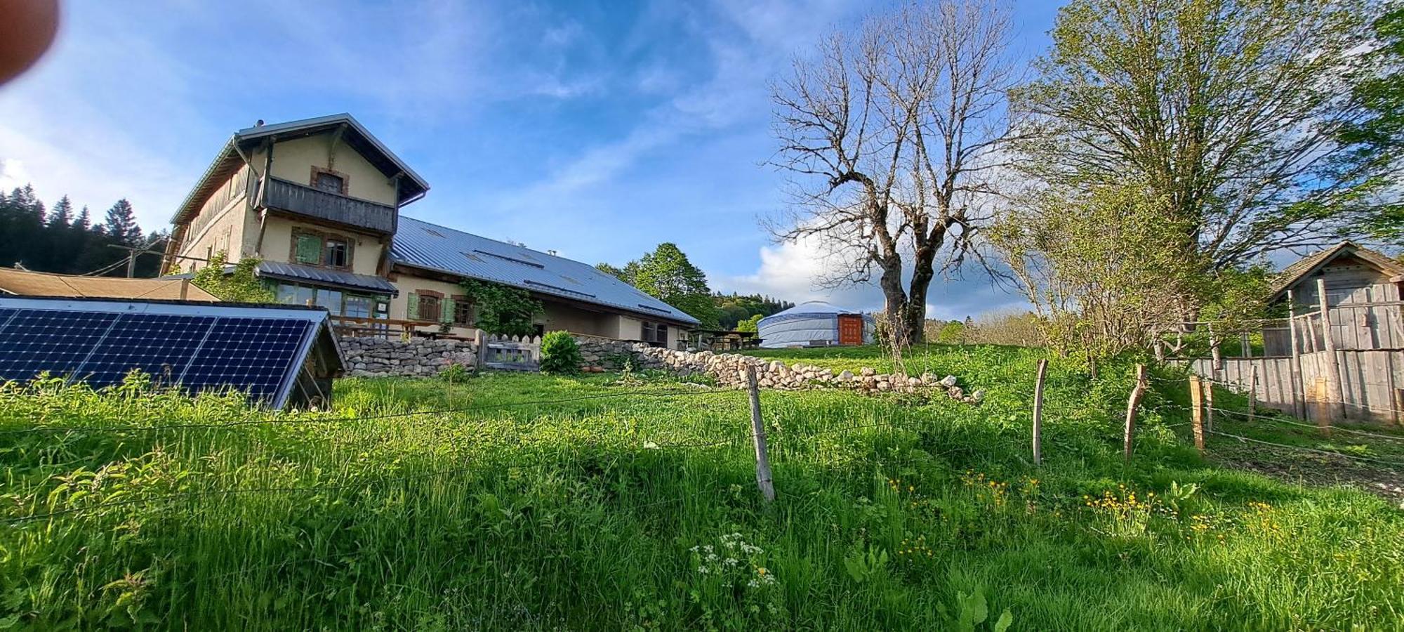 La Petite Echelle Hotel Rochejean Kültér fotó