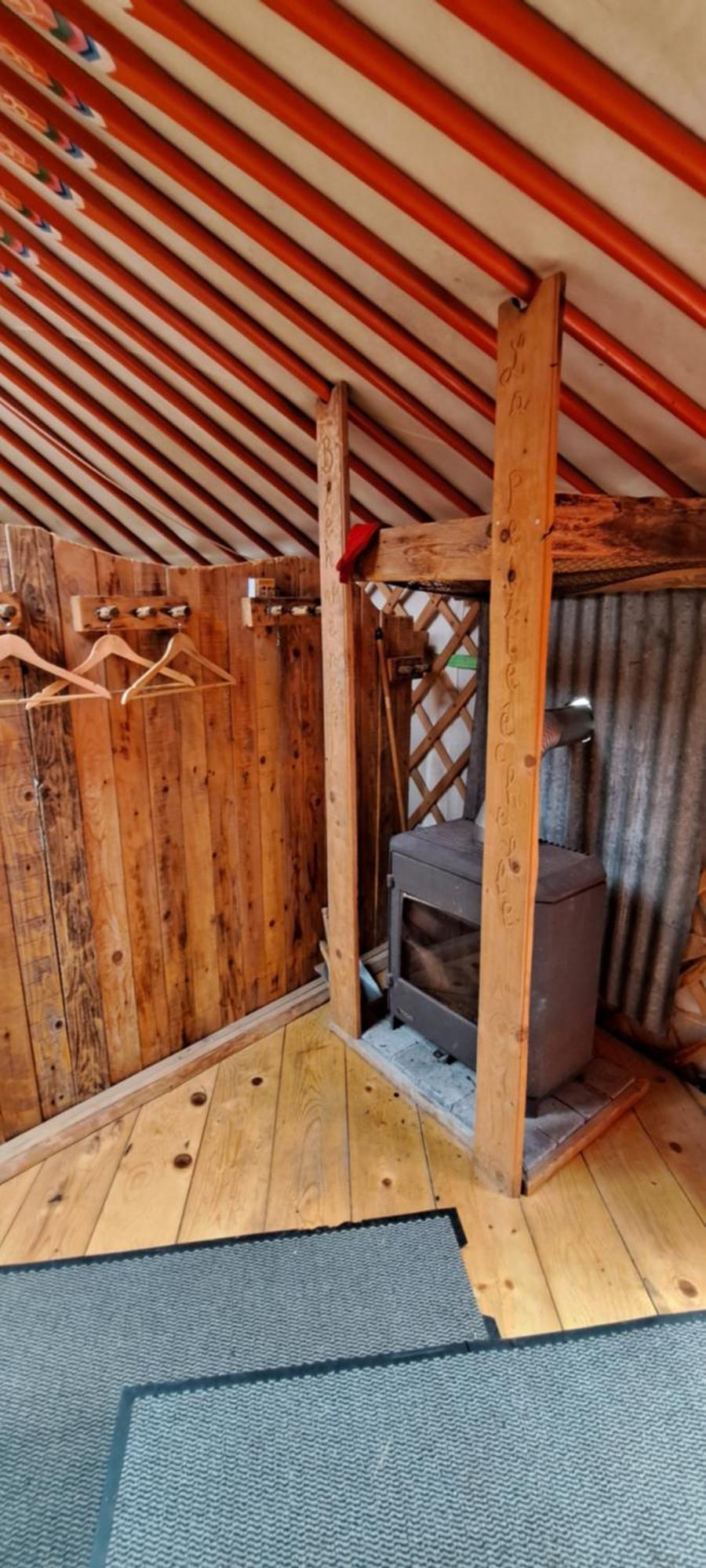 La Petite Echelle Hotel Rochejean Kültér fotó